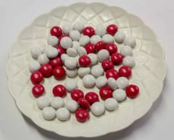Dutch Red & White Buttons 1kg -Snack Sales 2024 Dutch 20Red 20n 20White 20Buttons 201