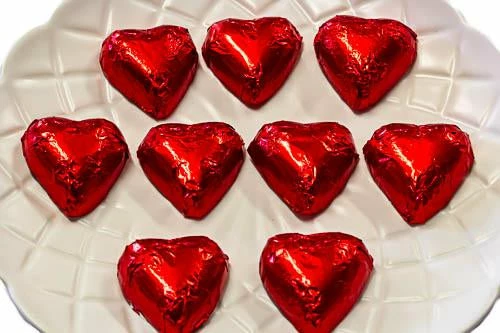 Hearts - Milk Chocolate Hearts In Red Foil 1kg 3 Hearts - Milk Chocolate Hearts In Red Foil 1kg - Image 3