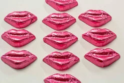 Kisses - Milk Chocolate Lips In Pink Foil 5kg -Snack Sales 2024 Lips 20Foil 20Pink 203 928fb5b8 7f92 48d6 b47d 7d233bf5427f