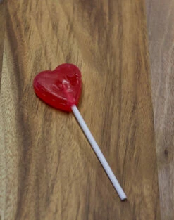 Lollipops - Mini Hearts Lollypops 200 Pops -Snack Sales 2024 Little 20Red 20Heart 20Pop 209